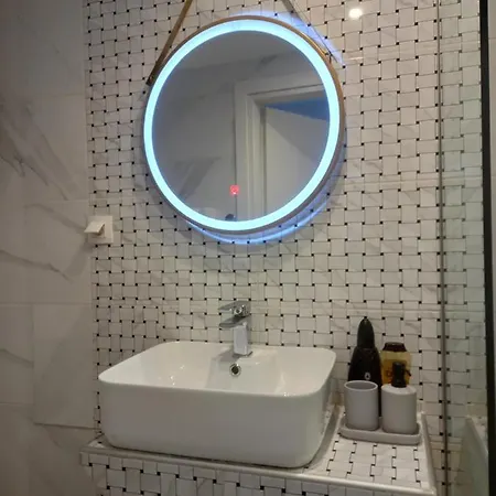 Διαμέρισμα Apollonas - 1br Lux - Tsimiski Ladadika - Explore Center By Foot - Close To Aristotelous Square *