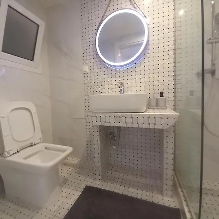 아파트 Downtown Deluxe On Tsimiski - By Nuvia Domus 테살로니키